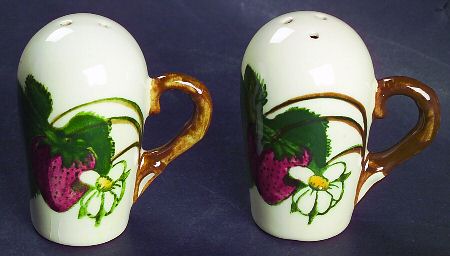 California Fruit Salt & Pepper Set