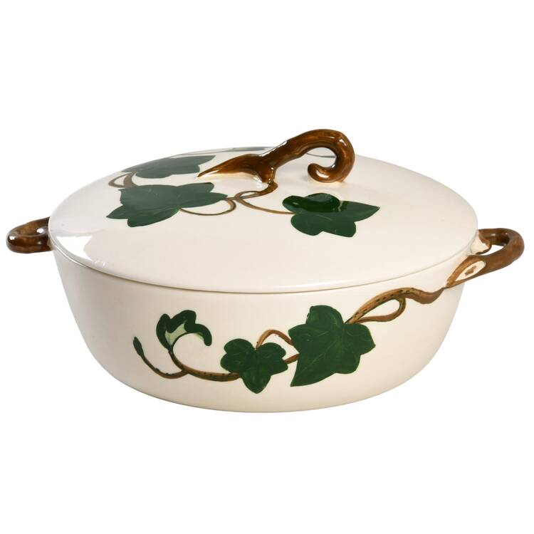 California Ivy 2 Qt Round Covered Casserole by Metlox - Poppytrail - Vernon