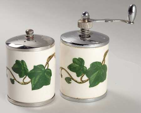 California Ivy Salt Mill & Pepper Mill Set
