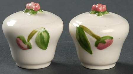 Camellia (Green Trim) Salt & Pepper Set