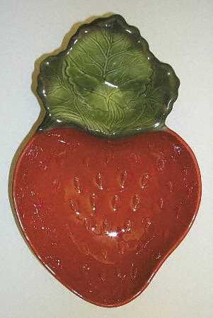 California Strawberry 1 Piece Chip & Dip