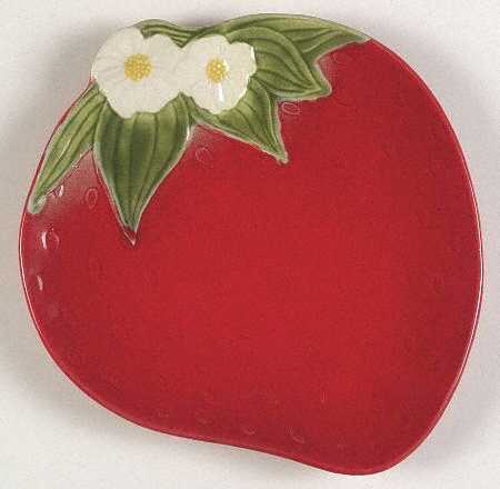California Strawberry 9" Strawberry Shaped Plate