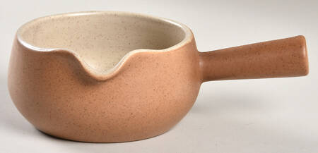 California Tempo Brown Gravy Boat