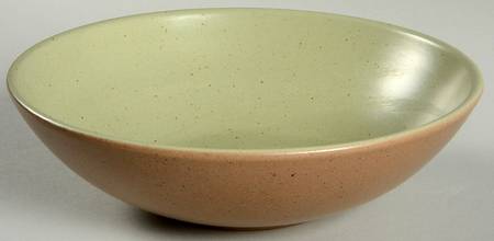 California Tempo Green 9" Round Vegetable Bowl