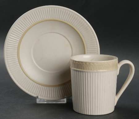 Classic Flower Flat Cup & Saucer Set