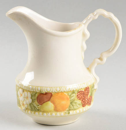Della Robbia Creamer