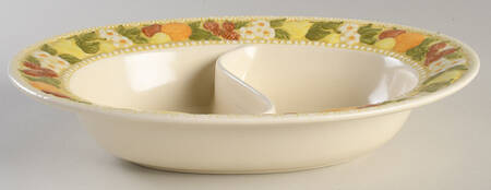 Della Robbia 12" Oval Divided Vegetable Bowl