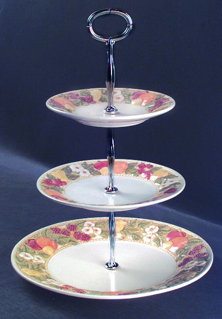 Della Robbia 13 7/8"-14 1/4" 3-Tiered Serving Tray(DP,SP,BB) HC