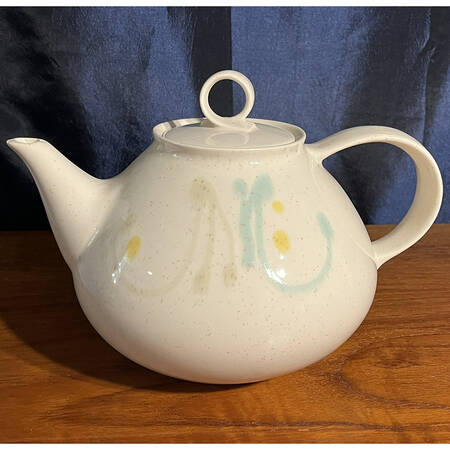 Dis-N-Dot Teapot & Lid