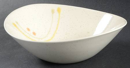 Dis-N-Dot 9" Round Vegetable Bowl