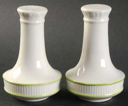 Flower Basket Salt & Pepper Set