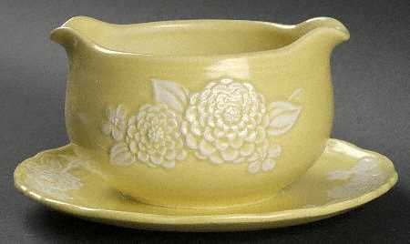 Flora Lace Gravy Boat with Attached Underplate