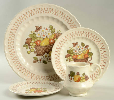 Fruit Basket 4 Piece Place Setting