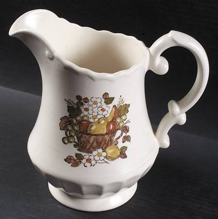 Fruit Basket 64 Oz Pitcher