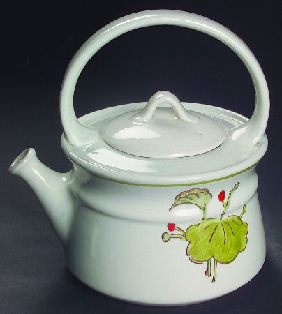 Geranium Teapot & Lid