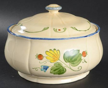 Gigi Round Covered Vegetable