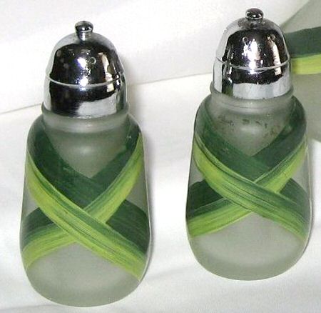 Gingham Green Glassware Salt and Pepper Set