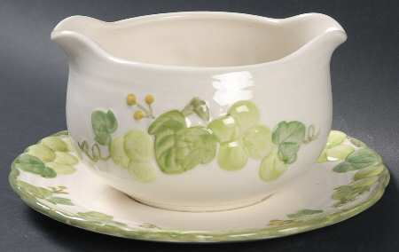 Grape Arbor Green Gravy Boat with Attached Underplate