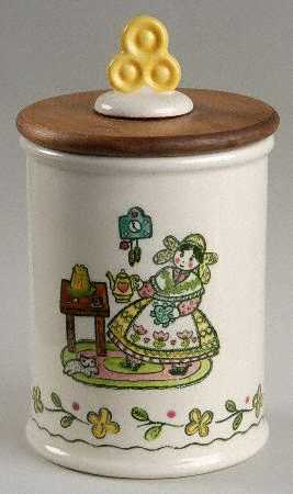 Happy Time Medium Canister & Wood Lid