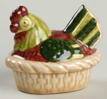 Homestead Provincial Hen On Nest Salt Shaker