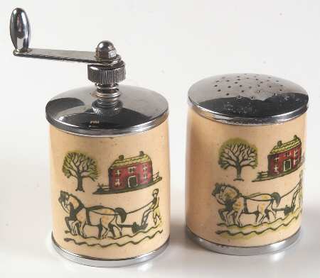 Homestead Provincial Salt & Pepper Mill Set (PEMI & SALI)