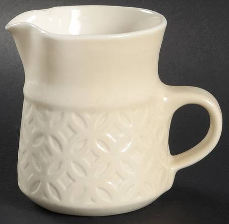 Impressions White Creamer