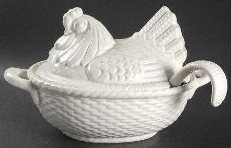 Jamestown Tureen & Lid w/Ladle