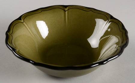 La Mancha Green 8" Round Vegetable Bowl