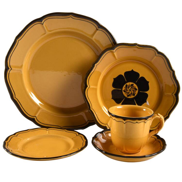 La Mancha Gold 40 Piece Estate Set