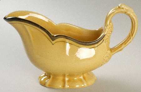 La Mancha Gold Gravy Boat