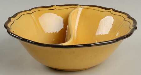 La Mancha Gold Round Divided Vegetable Bowl