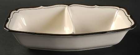 La Mancha White 10" Oval Divided Vegetable Bowl
