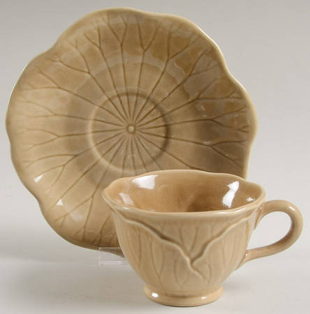 Lotus Camel Footed Cup & Saucer Set