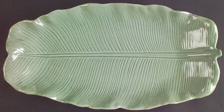Lotus Jade Green 16" Oval Serving Platter
