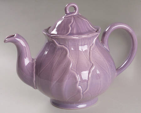 Lotus Lilac Teapot & Lid