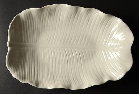 Lotus White 10" Oval Serving Platter