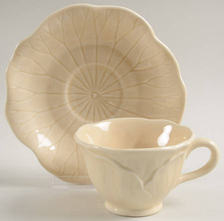 Lotus Wheat Footed Cup & Saucer Set