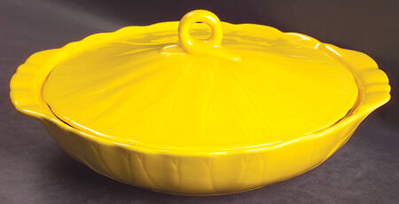 Lotus Bright Yellow 2 Qt Round Covered Casserole