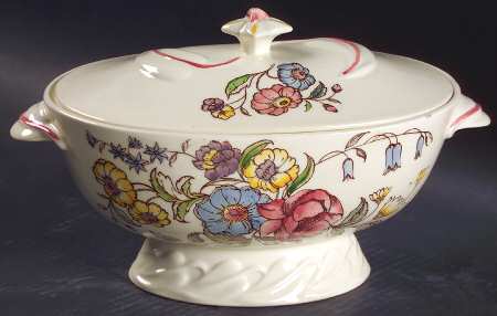 May Flower Oval Covered Vegetable