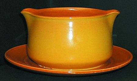 Margarita Gravy Boat with Attached Underplate