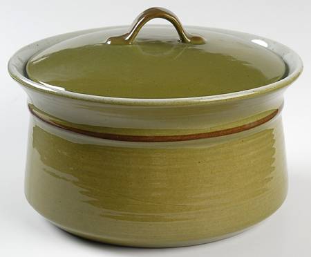 Marina 2.25 Qt Round Covered Casserole