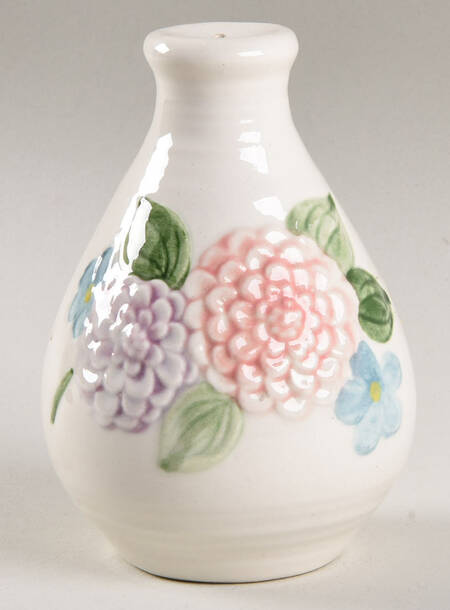 Memories Pepper Shaker