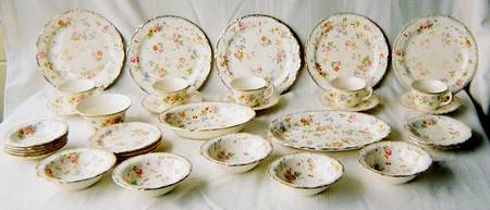MET2 Footed Cup & Saucer Set