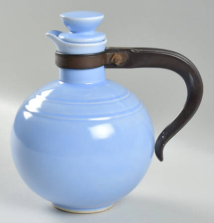 Modern California Azure Carafe & Lid
