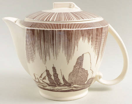 Moby Dick Brown 64 Oz Ultra Shape Pitcher with Lid