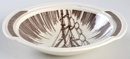 Moby Dick Brown Lugged Chowder Bowl