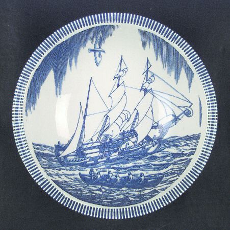 Moby Dick Blue 9" Round Vegetable Bowl