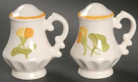 Nasturtium Salt & Pepper Set