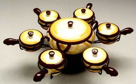 Organdie Casserole Round-Up (6 Chik Pie,1 Cassrole on Stand