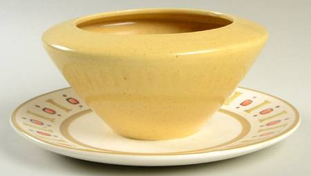 Palm Springs Gravy Boat with Attached Underplate